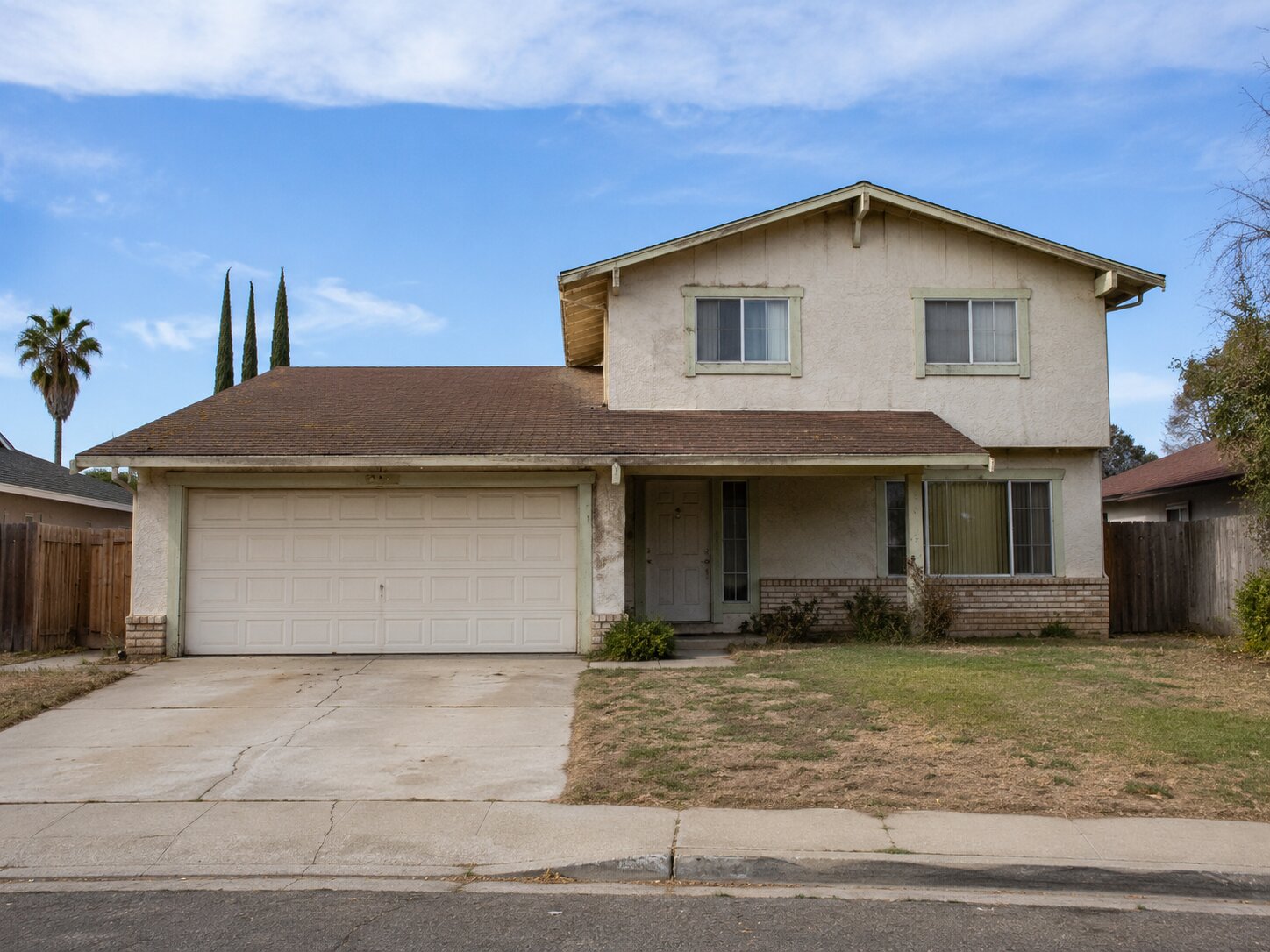 House exterior before remodel