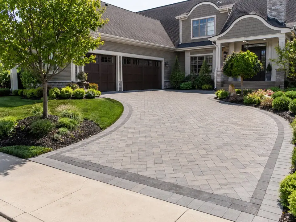 Curved paver driveway installation